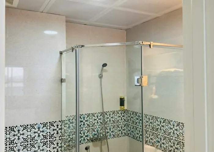 Cozy Khách sạn Hạ Long