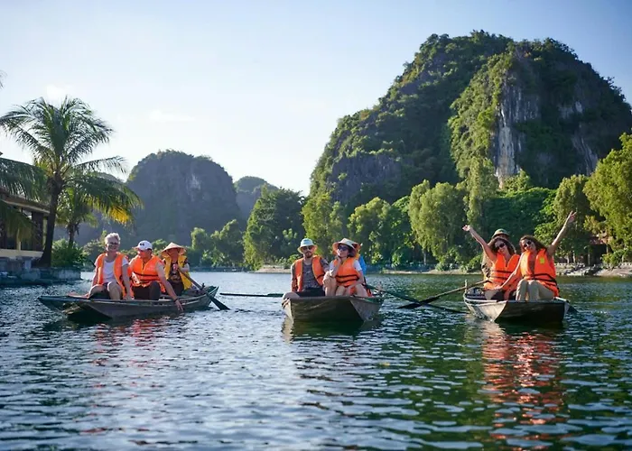Cozy Khách sạn 3*